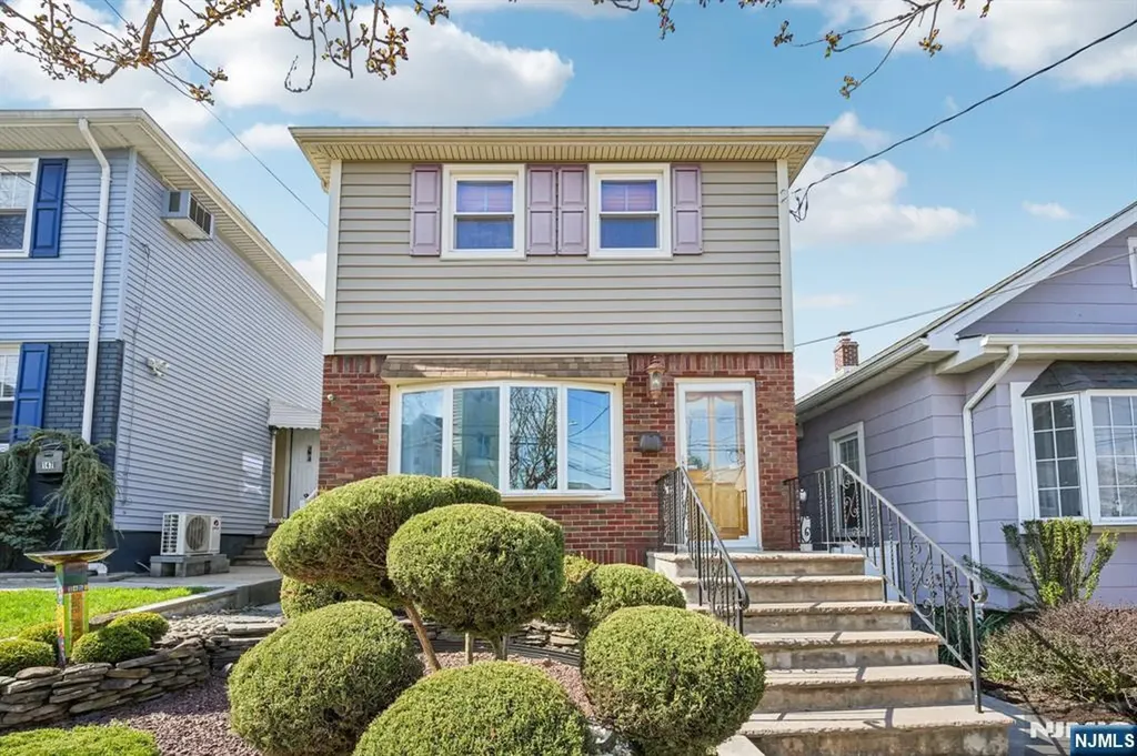 151 Arlington Boulevard North Arlington NJ 07031