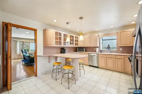 151 Arlington Boulevard North Arlington NJ 07031