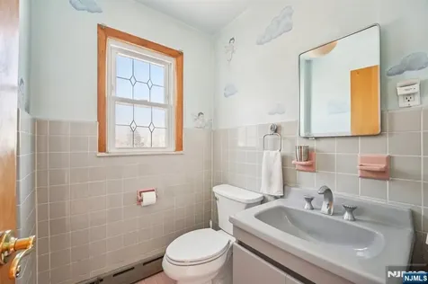 151 Arlington Boulevard North Arlington NJ 07031