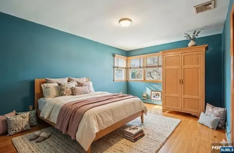 151 Arlington Boulevard North Arlington NJ 07031