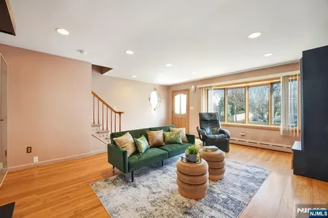 151 Arlington Boulevard North Arlington NJ 07031
