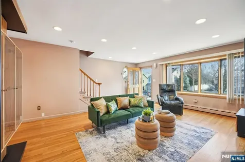 151 Arlington Boulevard North Arlington NJ 07031