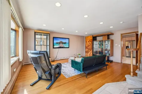 151 Arlington Boulevard North Arlington NJ 07031