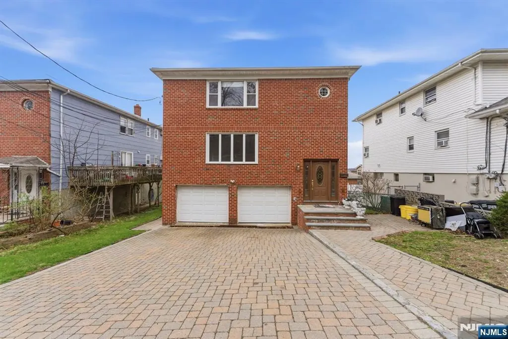 443 5th Street Palisades Park NJ 07650