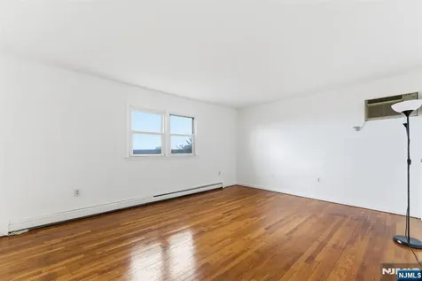 443 5th Street Palisades Park NJ 07650