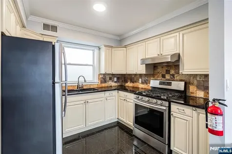 312 Vine Street Elizabeth NJ 07202