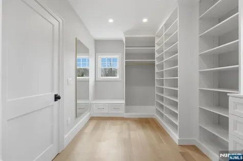 68 Grandview Avenue Upper Saddle River NJ 07458