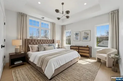 68 Grandview Avenue Upper Saddle River NJ 07458