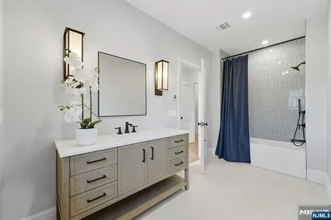 68 Grandview Avenue Upper Saddle River NJ 07458