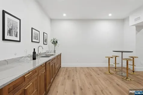 68 Grandview Avenue Upper Saddle River NJ 07458