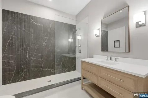 68 Grandview Avenue Upper Saddle River NJ 07458