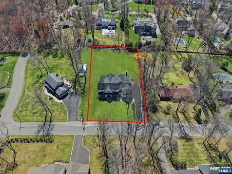 68 Grandview Avenue Upper Saddle River NJ 07458
