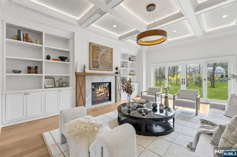 68 Grandview Avenue Upper Saddle River NJ 07458