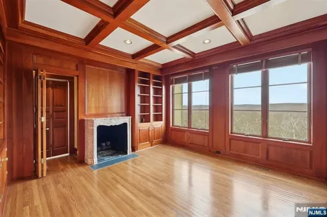 29 Hilltop Road Kinnelon Borough NJ 07405
