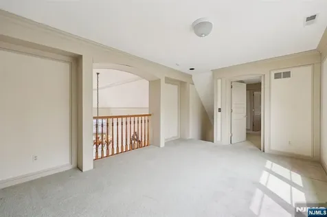 29 Hilltop Road Kinnelon Borough NJ 07405