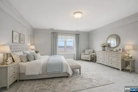 29 Hilltop Road Kinnelon Borough NJ 07405