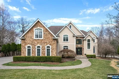 53 Kristin Place Old Tappan NJ 07675
