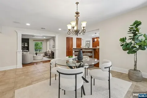 621 Farmdale Road Franklin Lakes NJ 07417