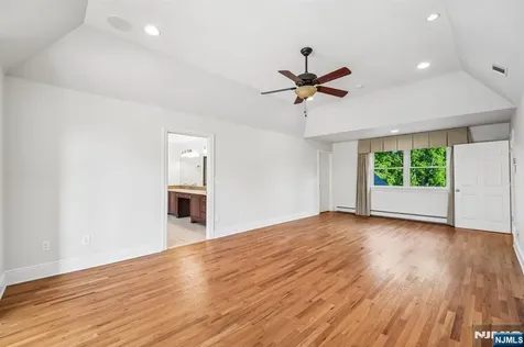 621 Farmdale Road Franklin Lakes NJ 07417