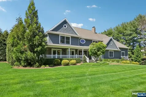 621 Farmdale Road Franklin Lakes NJ 07417
