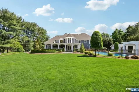 621 Farmdale Road Franklin Lakes NJ 07417