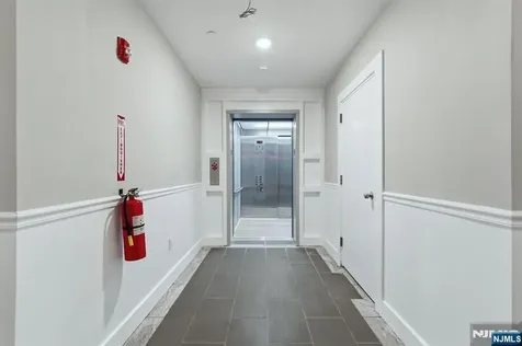 95 Shepherds Lane Totowa NJ 07512