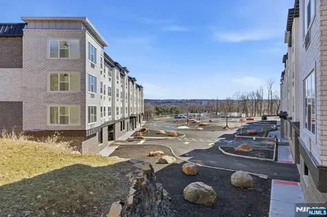 95 Shepherds Lane Totowa NJ 07512