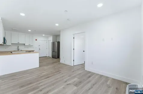 95 Shepherds Lane Totowa NJ 07512