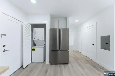 95 Shepherds Lane Totowa NJ 07512