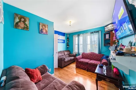1460 Clinton Avenue Irvington NJ 07111