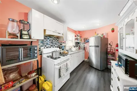 1460 Clinton Avenue Irvington NJ 07111