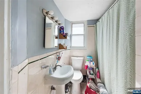 1460 Clinton Avenue Irvington NJ 07111