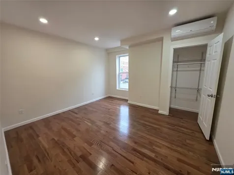 664 Bergen Avenue Jersey City NJ 07304