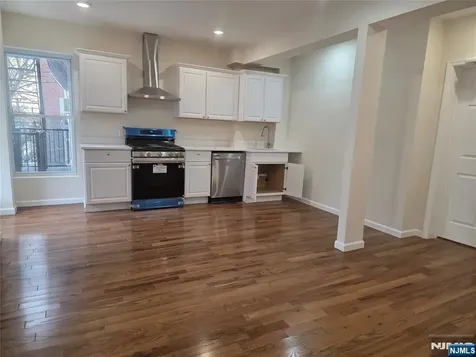 664 Bergen Avenue Jersey City NJ 07304