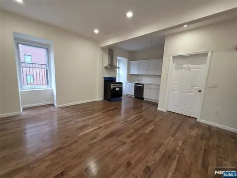 664 Bergen Avenue Jersey City NJ 07304