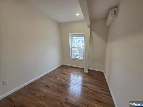 664 Bergen Avenue Jersey City NJ 07304