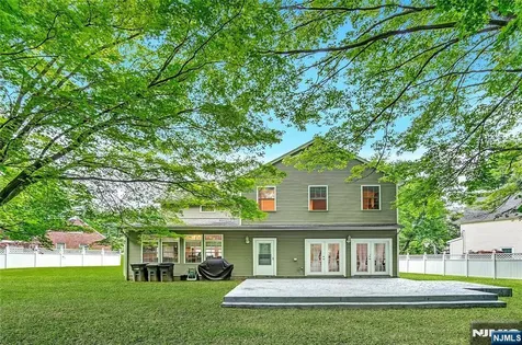 8 Mary Court Mahwah NJ 07430