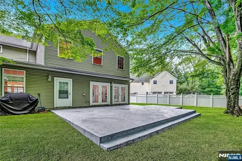 8 Mary Court Mahwah NJ 07430