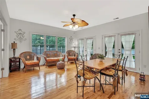 8 Mary Court Mahwah NJ 07430