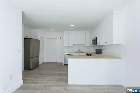 95 Shepherds Lane Totowa NJ 07512