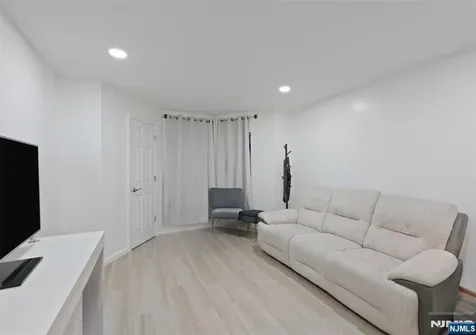 3912 Liberty Avenue North Bergen NJ 07047