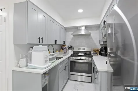 3912 Liberty Avenue North Bergen NJ 07047
