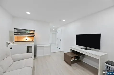 3912 Liberty Avenue North Bergen NJ 07047