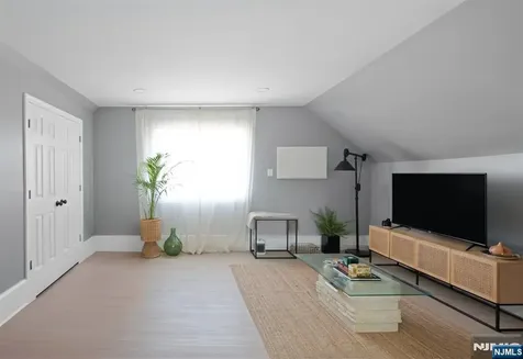 3912 Liberty Avenue North Bergen NJ 07047