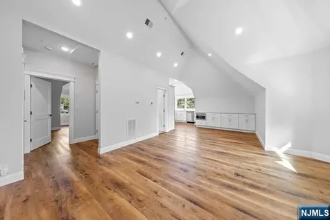 389 Spring Avenue Ridgewood NJ 07450