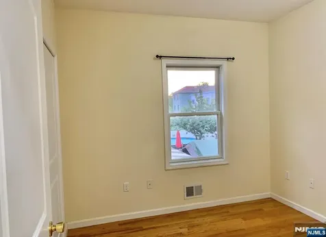 324 Sussex Street Harrison NJ 07029