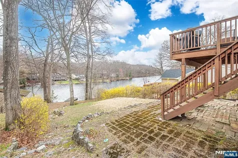 237 Skyline Lake Drive Ringwood NJ 07456