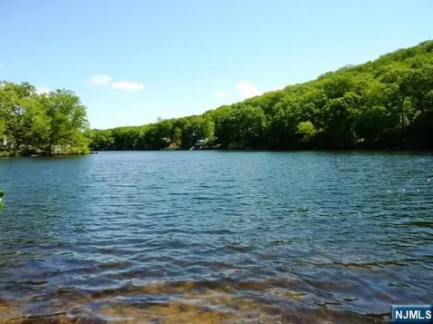 237 Skyline Lake Drive Ringwood NJ 07456