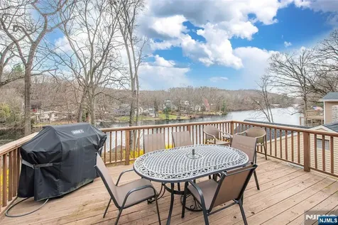 237 Skyline Lake Drive Ringwood NJ 07456