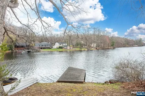 237 Skyline Lake Drive Ringwood NJ 07456